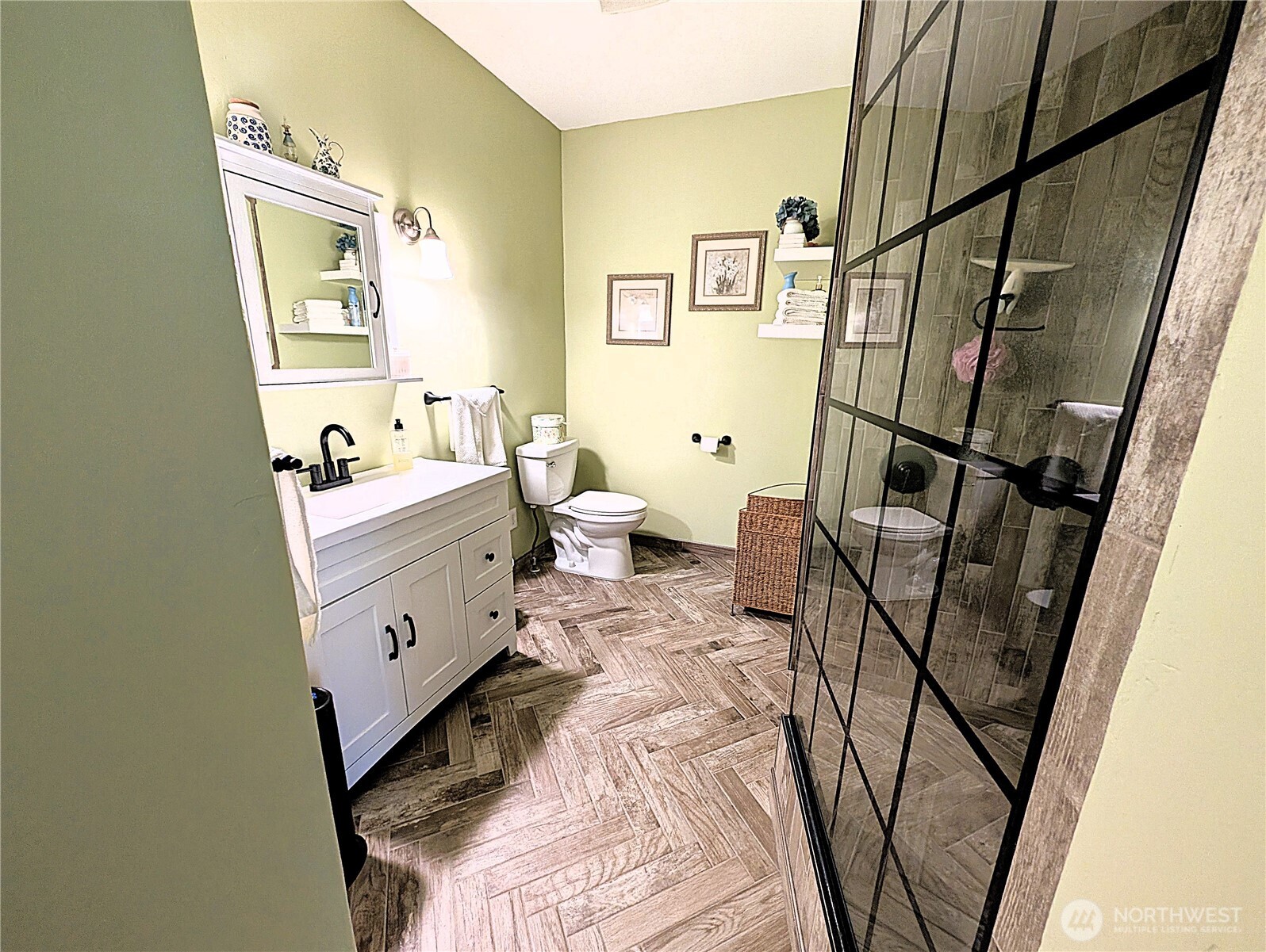 204 W Harris Avenue , Oakville, WA 98568