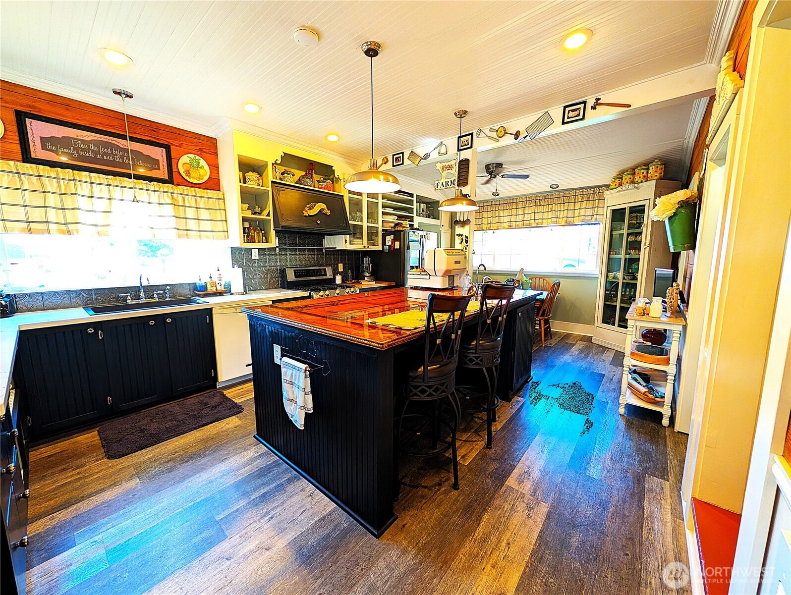 204 W Harris Avenue , Oakville, WA 98568