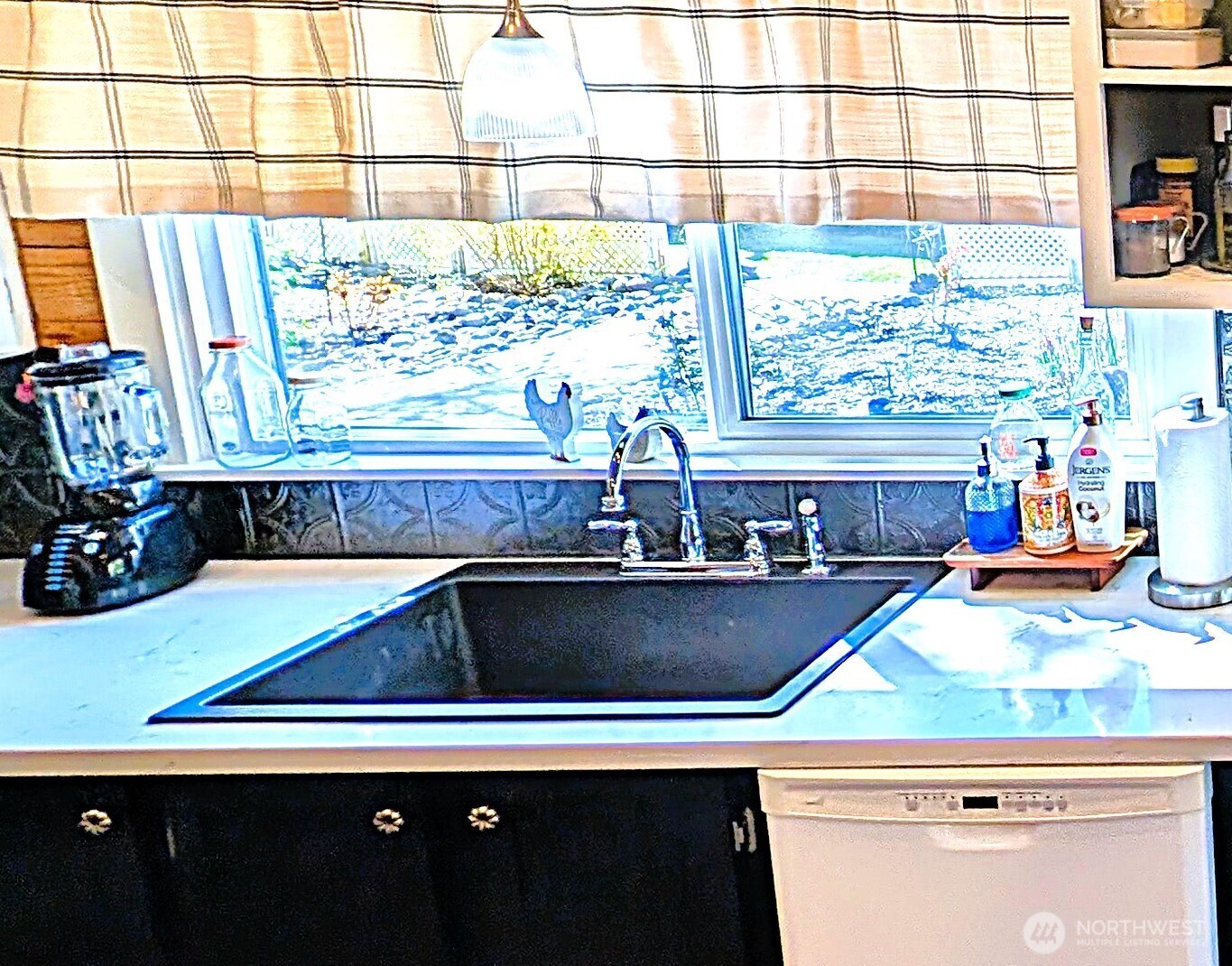 204 W Harris Avenue , Oakville, WA 98568