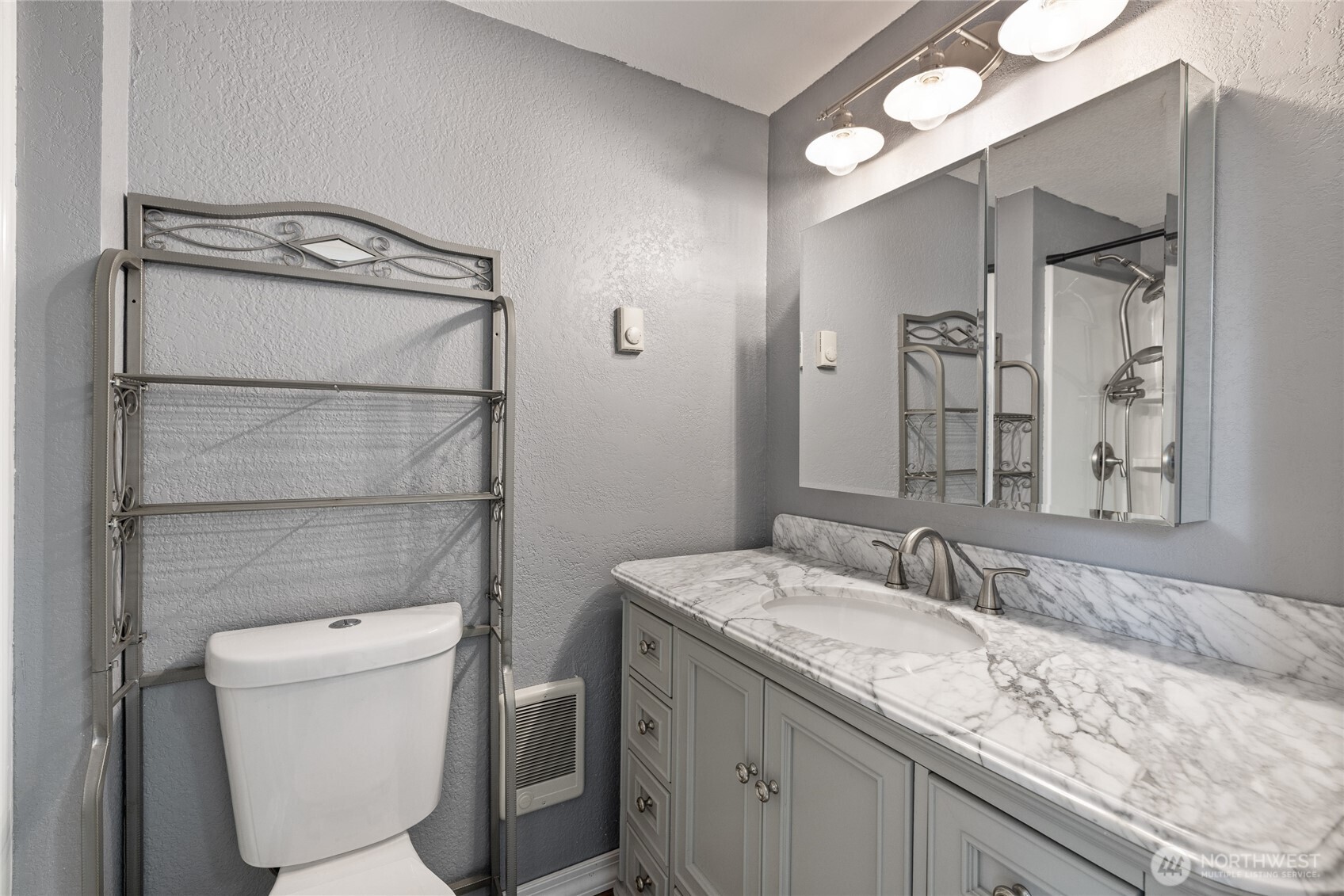 7805 Western Court SW, Olympia, WA 98512