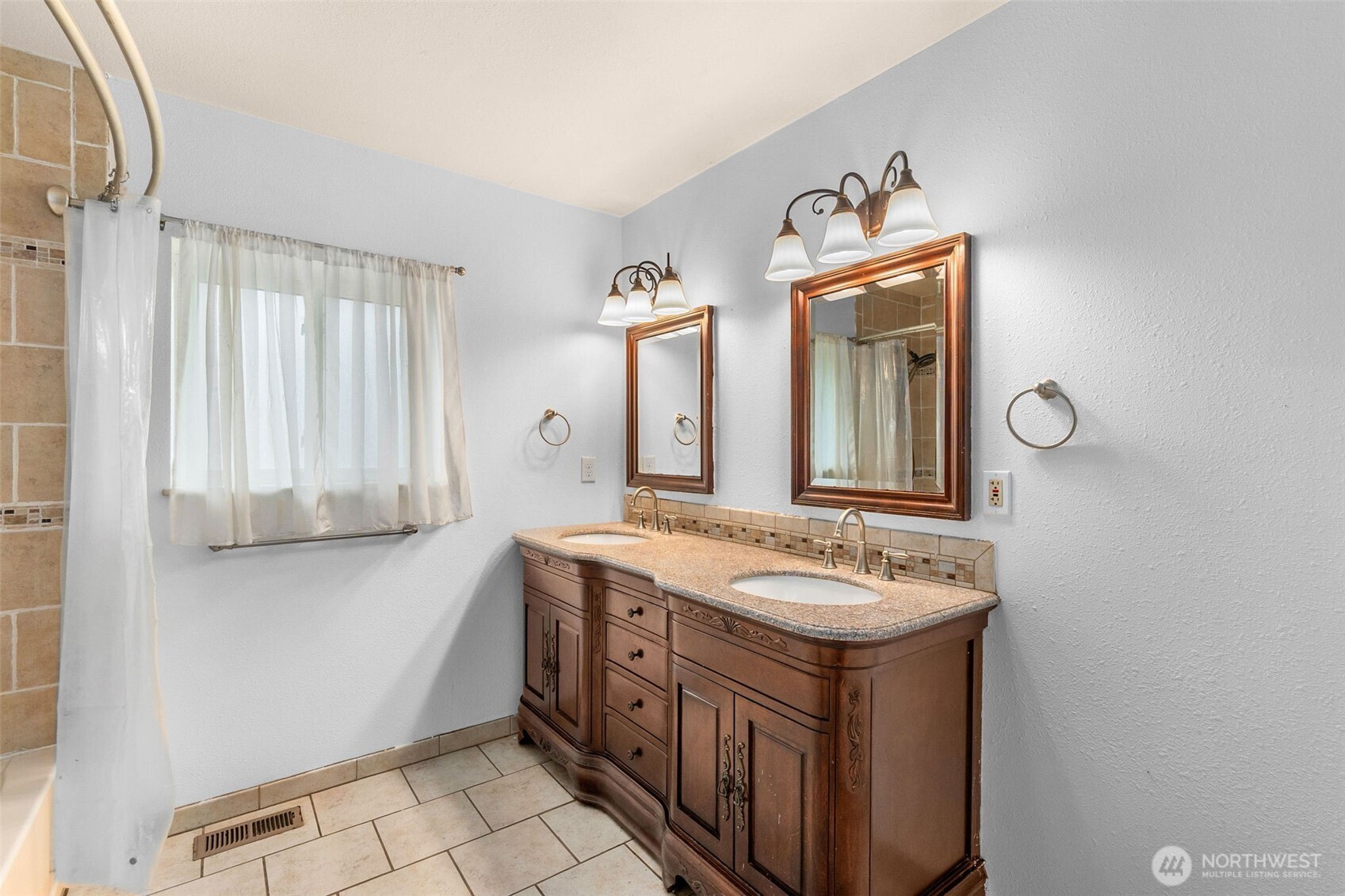 7716 304th Street E, Graham, WA 98338