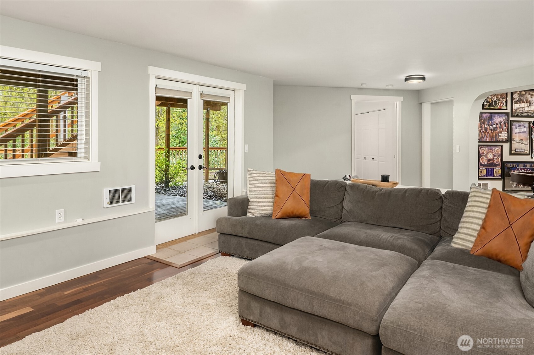 15803 81st Avenue NE, Kenmore, WA 98028