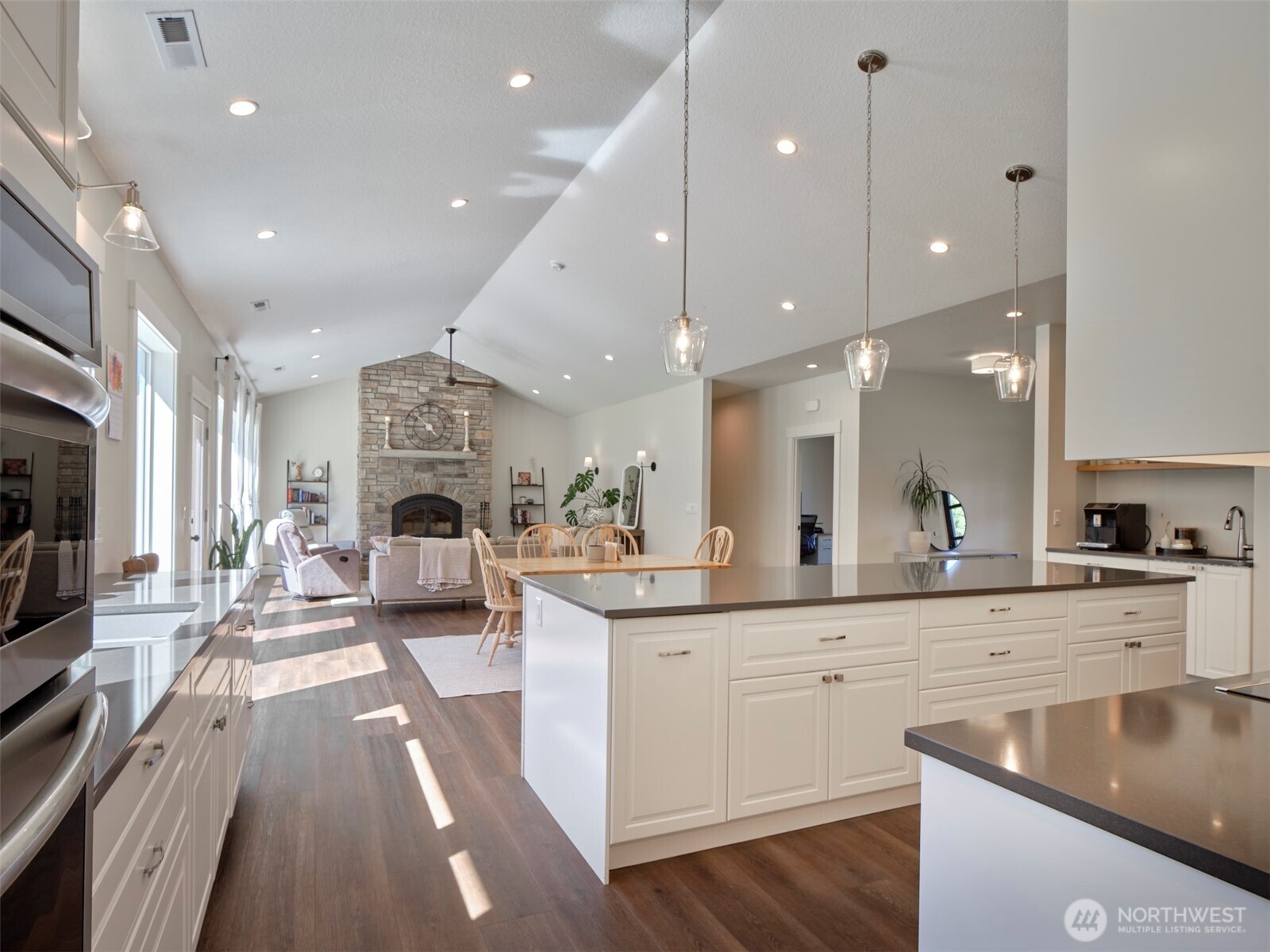 215 Bear Creek Lane , Winlock, WA 98596