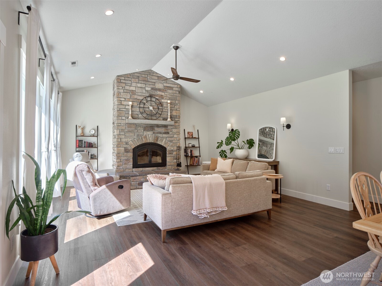 215 Bear Creek Lane , Winlock, WA 98596