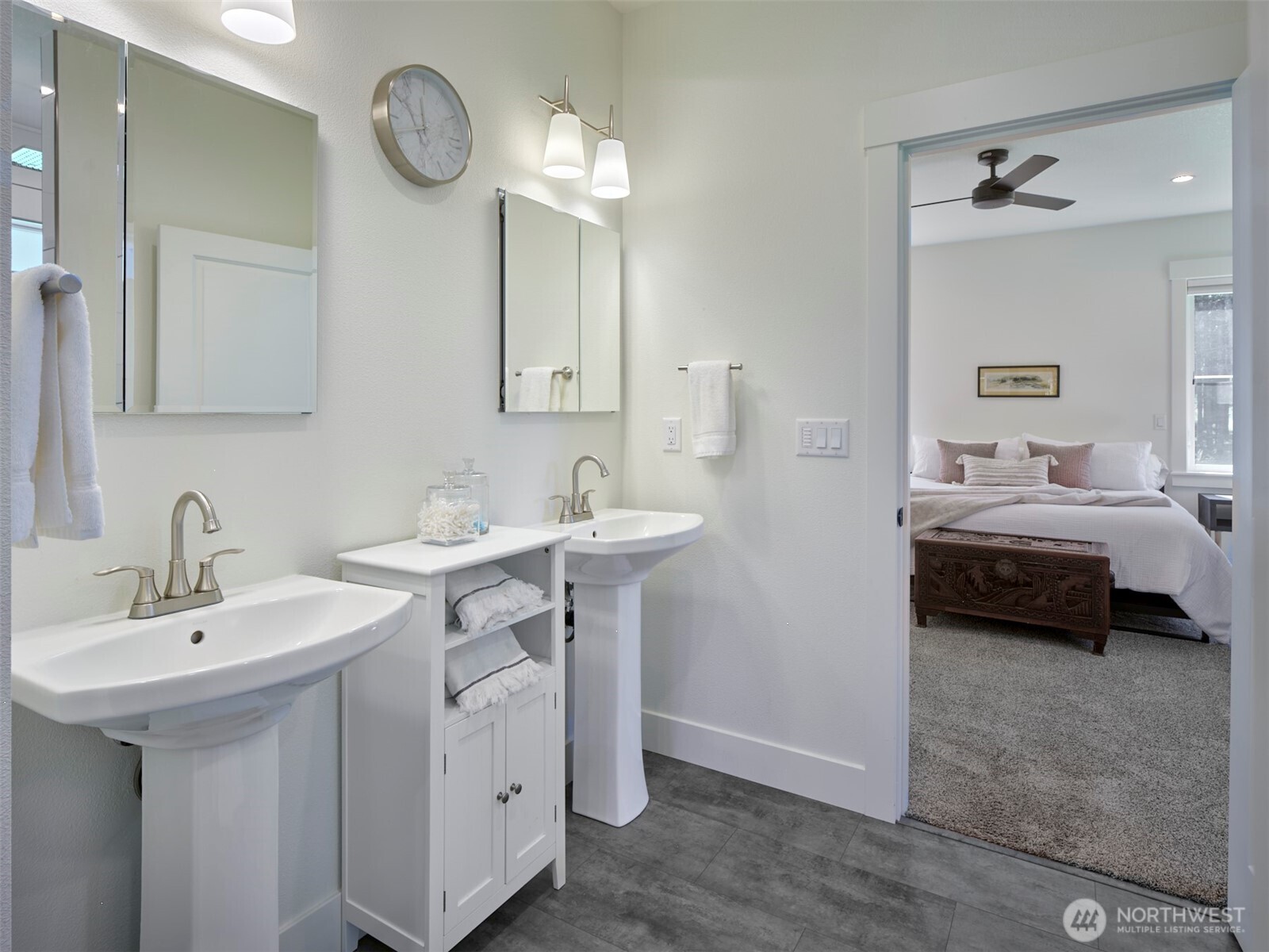 215 Bear Creek Lane , Winlock, WA 98596
