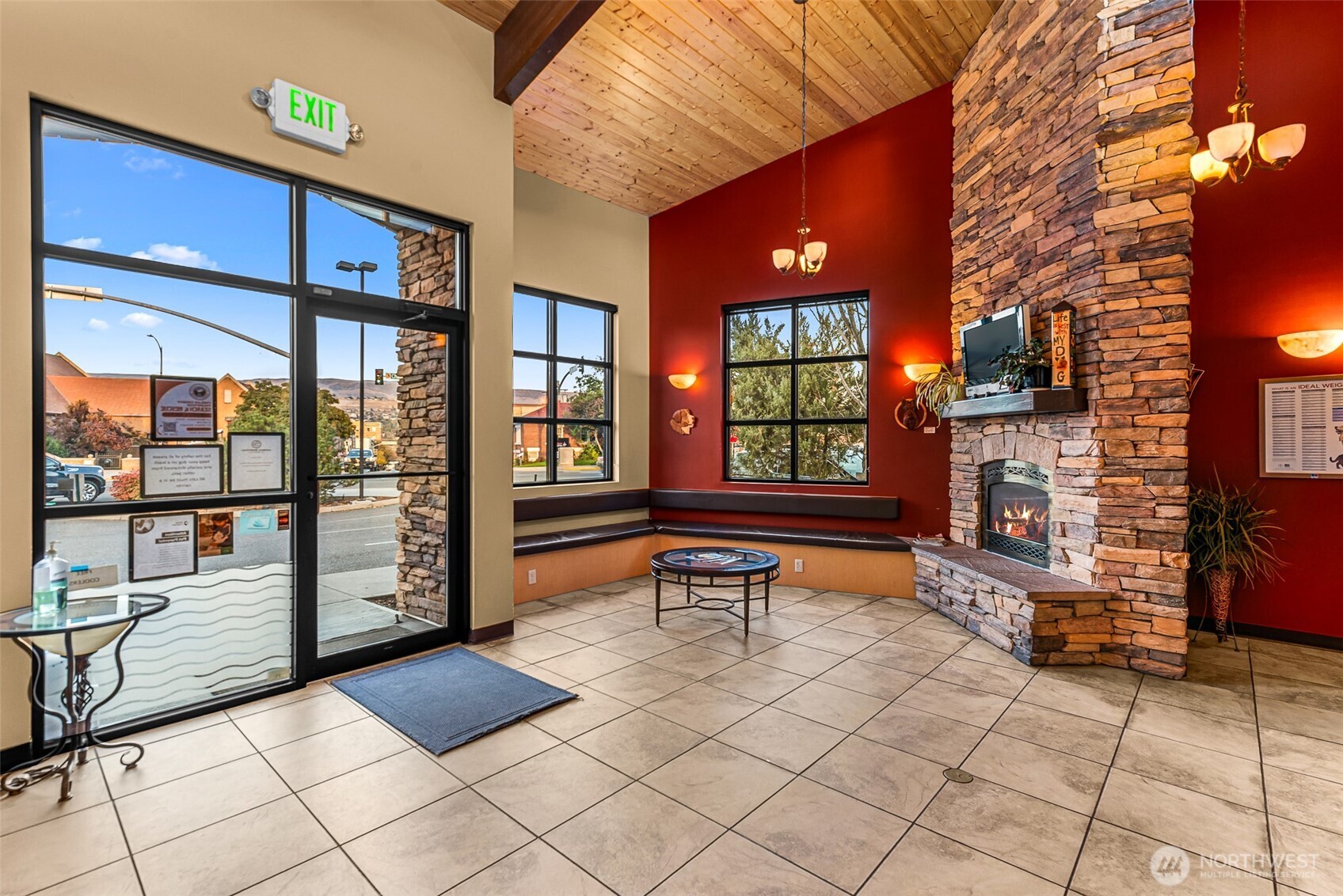10 N Chelan Avenue , Wenatchee, WA 98801