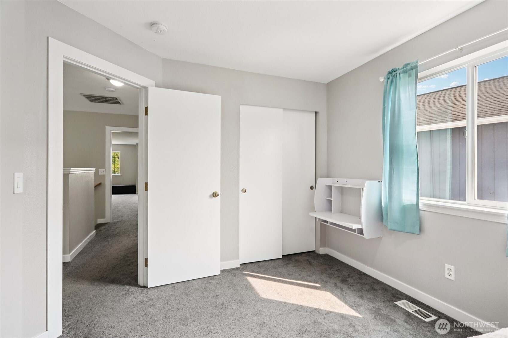 15402 41st Avenue E, Tacoma, WA 98446-6324