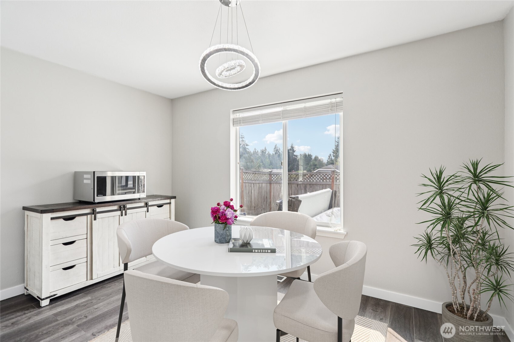 15402 41st Avenue E, Tacoma, WA 98446-6324
