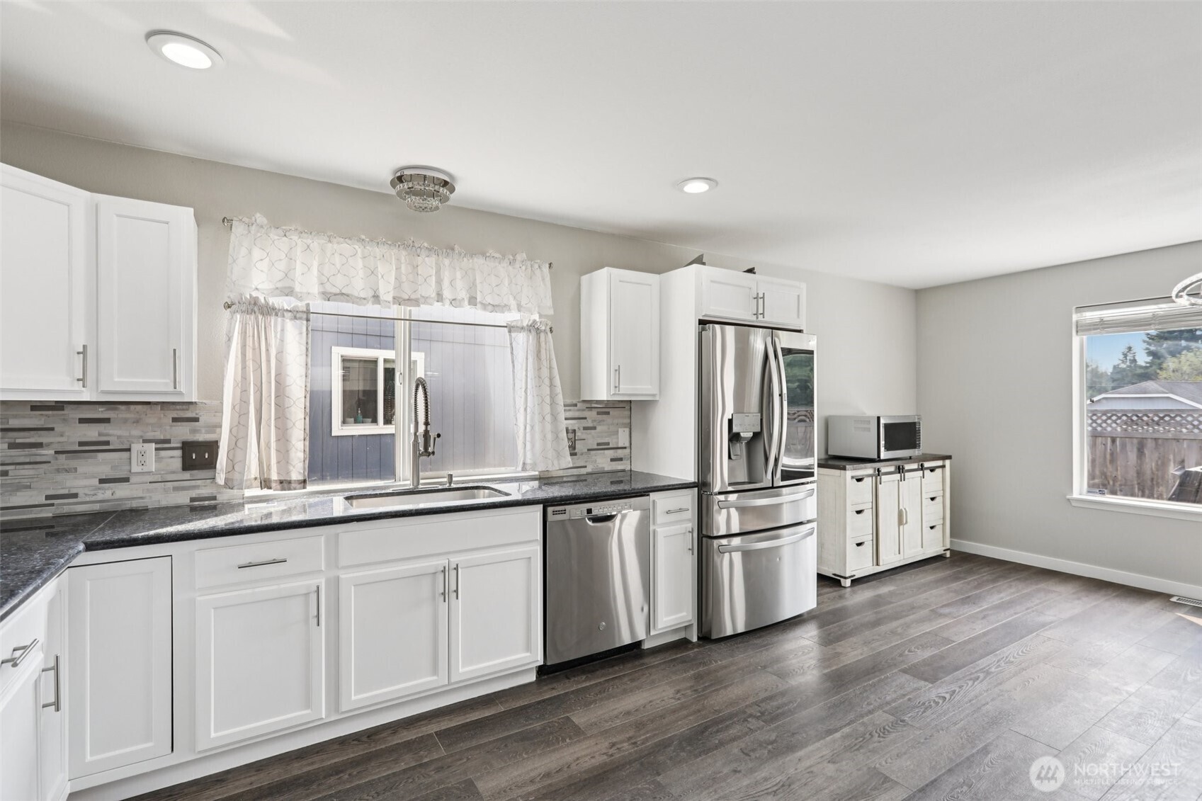 15402 41st Avenue E, Tacoma, WA 98446-6324