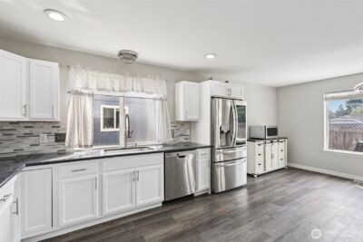15402 41st Avenue E, Tacoma, WA 98446-6324 - Photo 7
