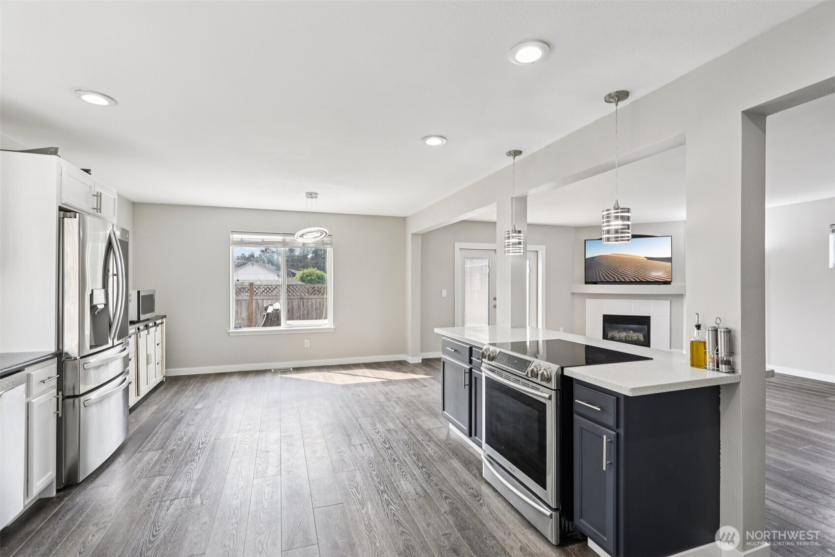 15402 41st Avenue E, Tacoma, WA 98446-6324