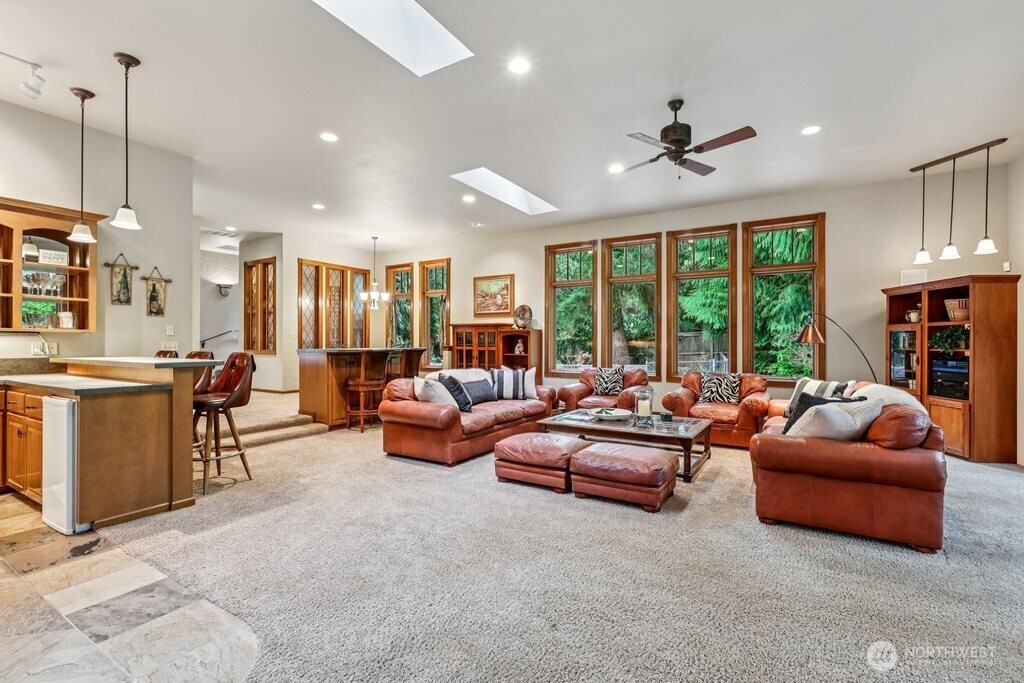 21611 45th Avenue SE, Bothell, WA 98021