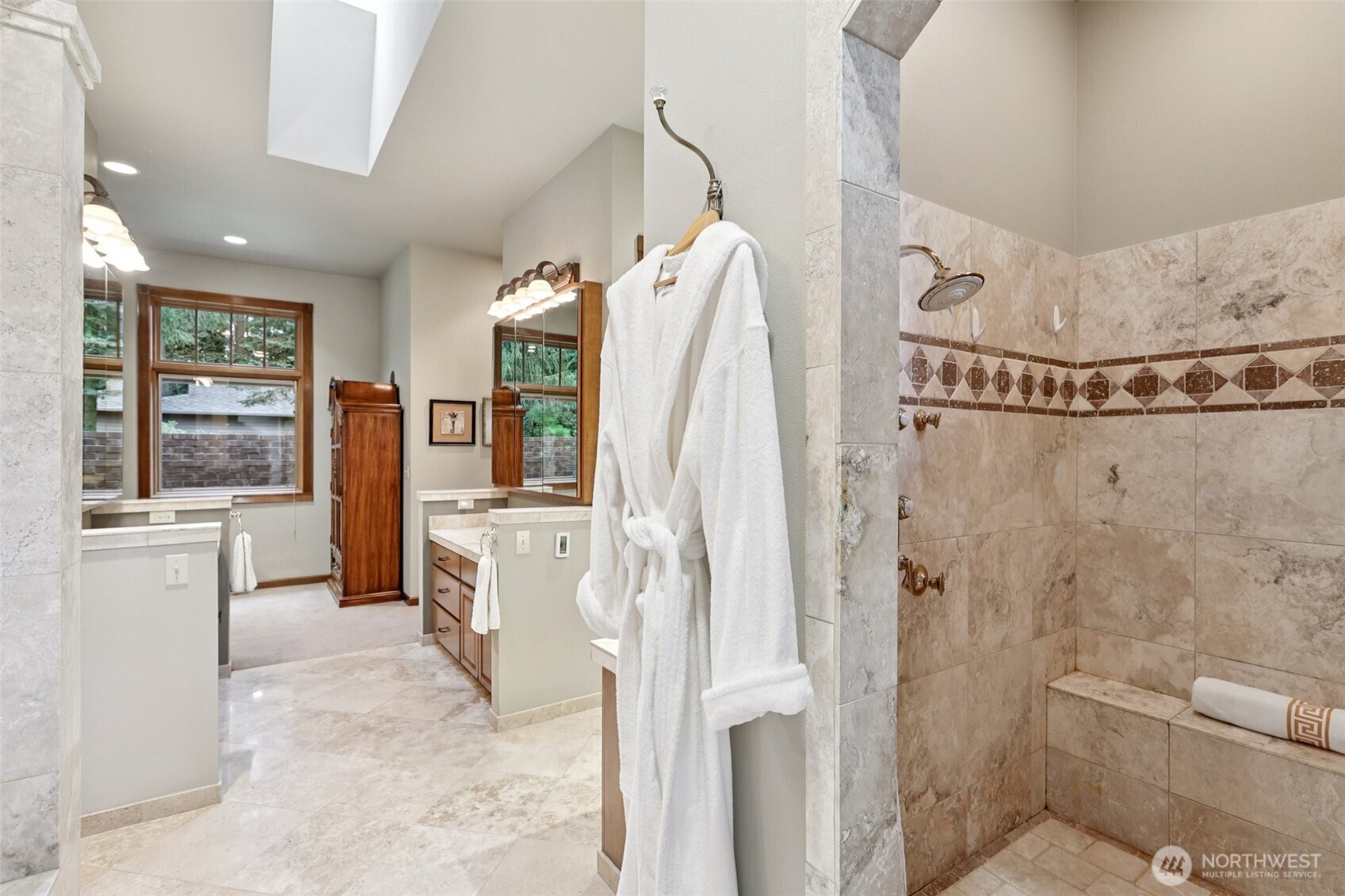 21611 45th Avenue SE, Bothell, WA 98021
