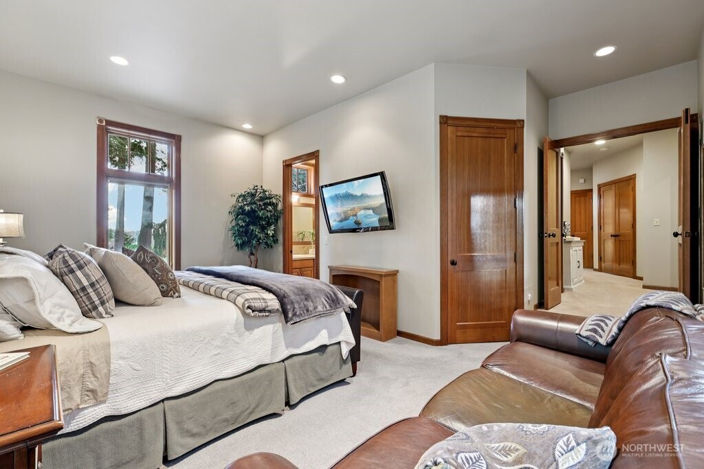 21611 45th Avenue SE, Bothell, WA 98021