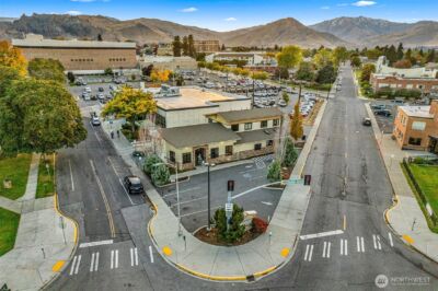 10 N Chelan Avenue , Wenatchee, WA 98801 - Photo 3