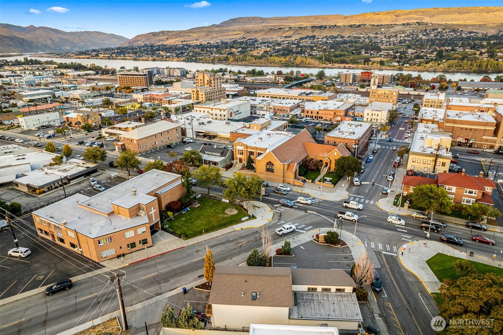 10 N Chelan Avenue , Wenatchee, WA 98801