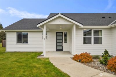 9617 251st Place NE, Arlington, WA 98223 - Photo 2