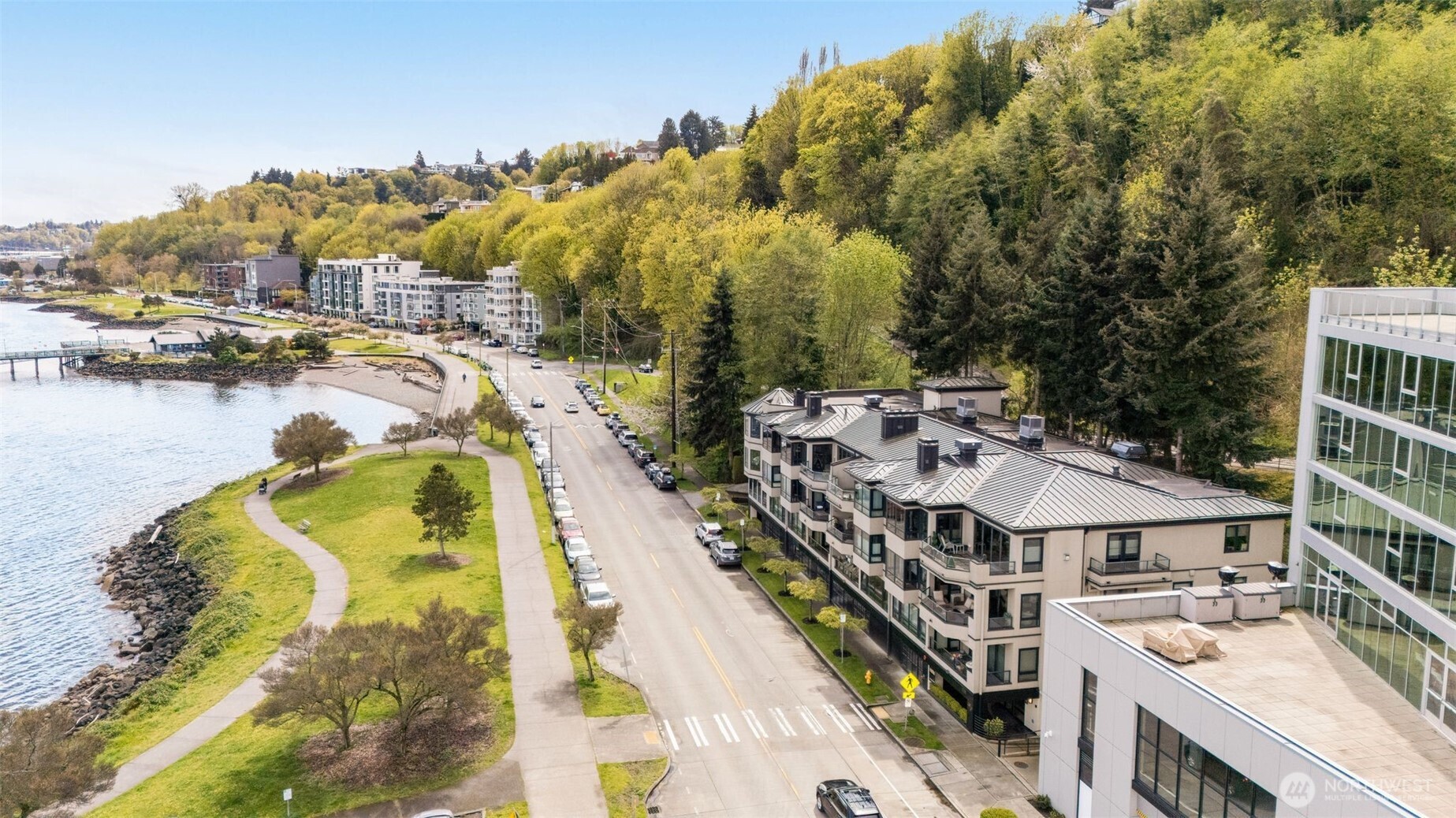 1333 Harbor Avenue SW #204, Seattle, WA 98116