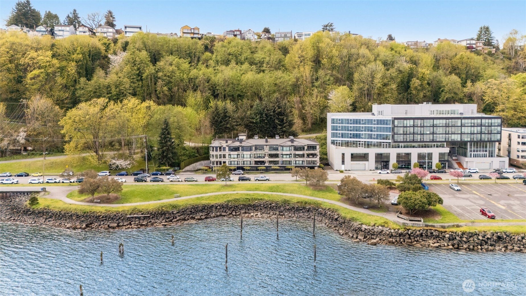 1333 Harbor Avenue SW #204, Seattle, WA 98116