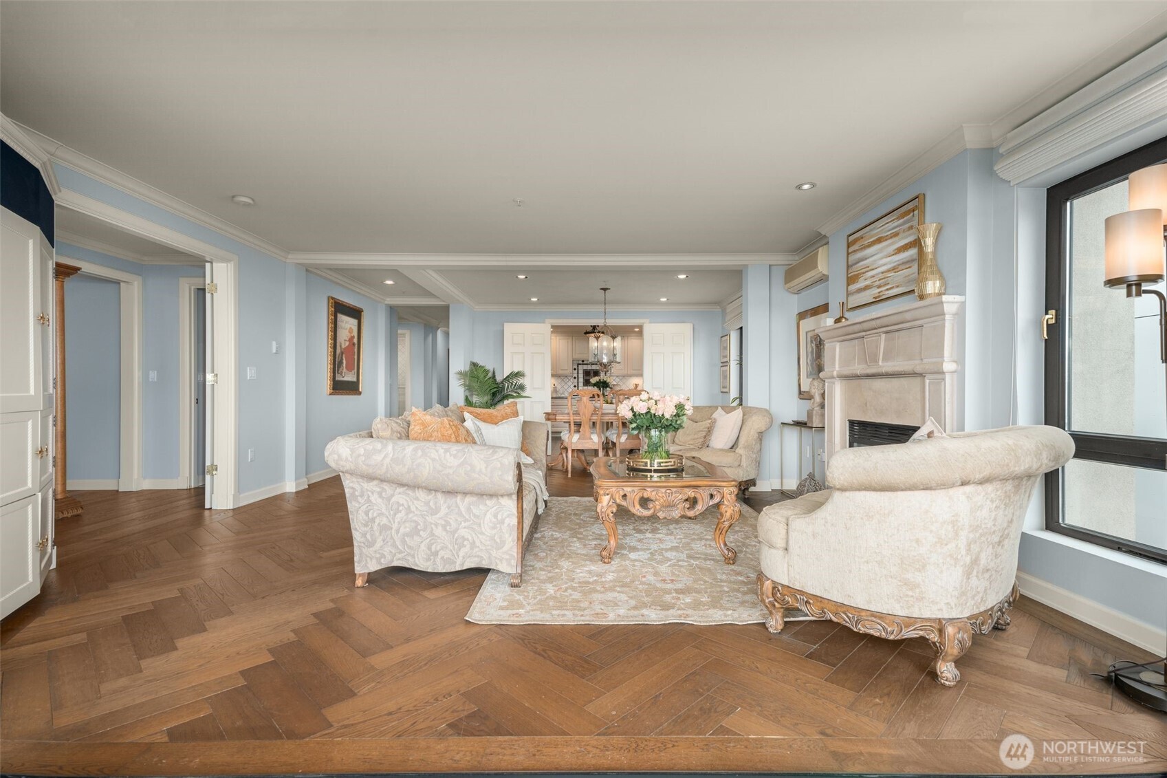 1333 Harbor Avenue SW #204, Seattle, WA 98116