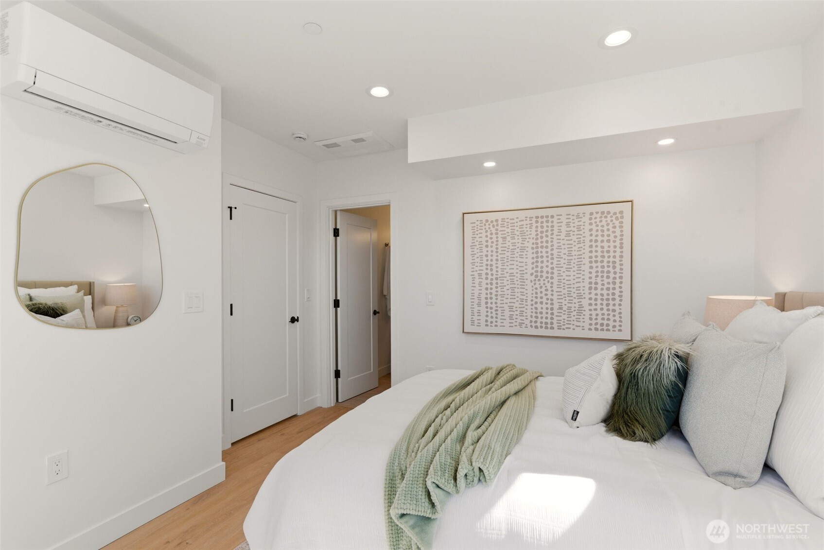 4113 Chilberg Avenue SW #D, Seattle, WA 98116