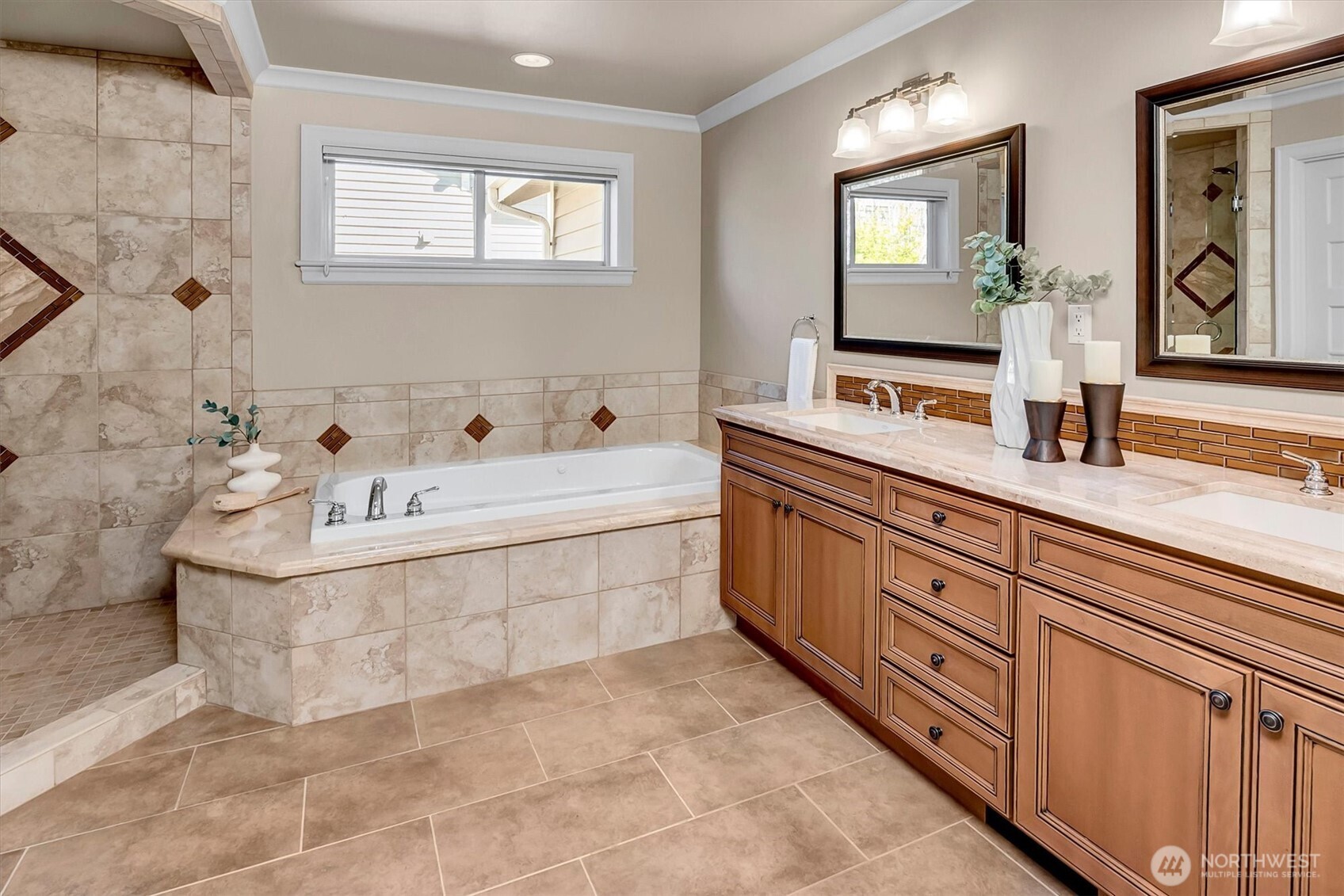 630 8th Avenue , Kirkland, WA 98033