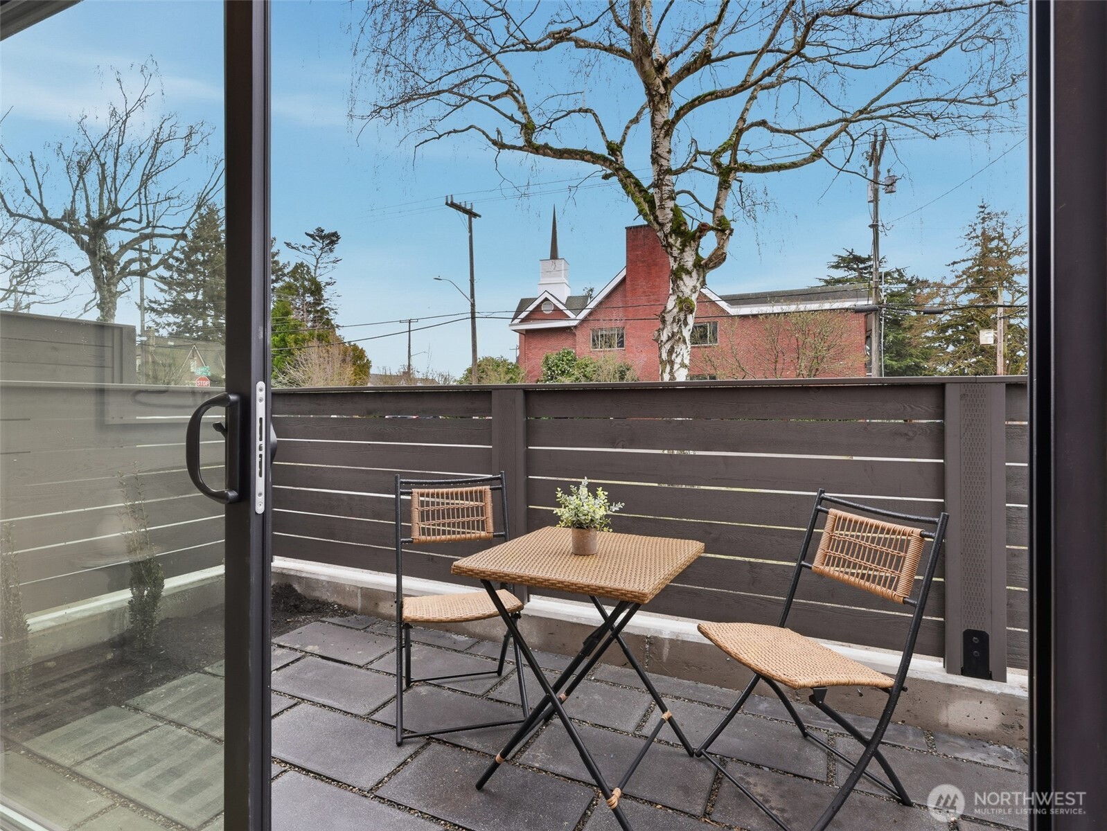 2806 W Dravus Street , Seattle, WA 98199