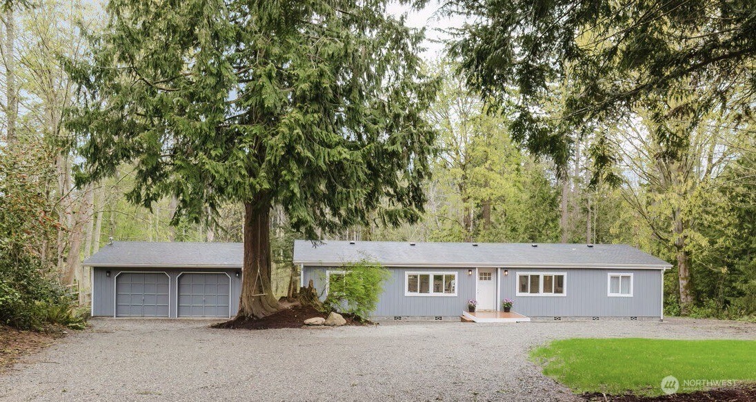 21579 Howard Avenue NE, Kingston, WA 98346