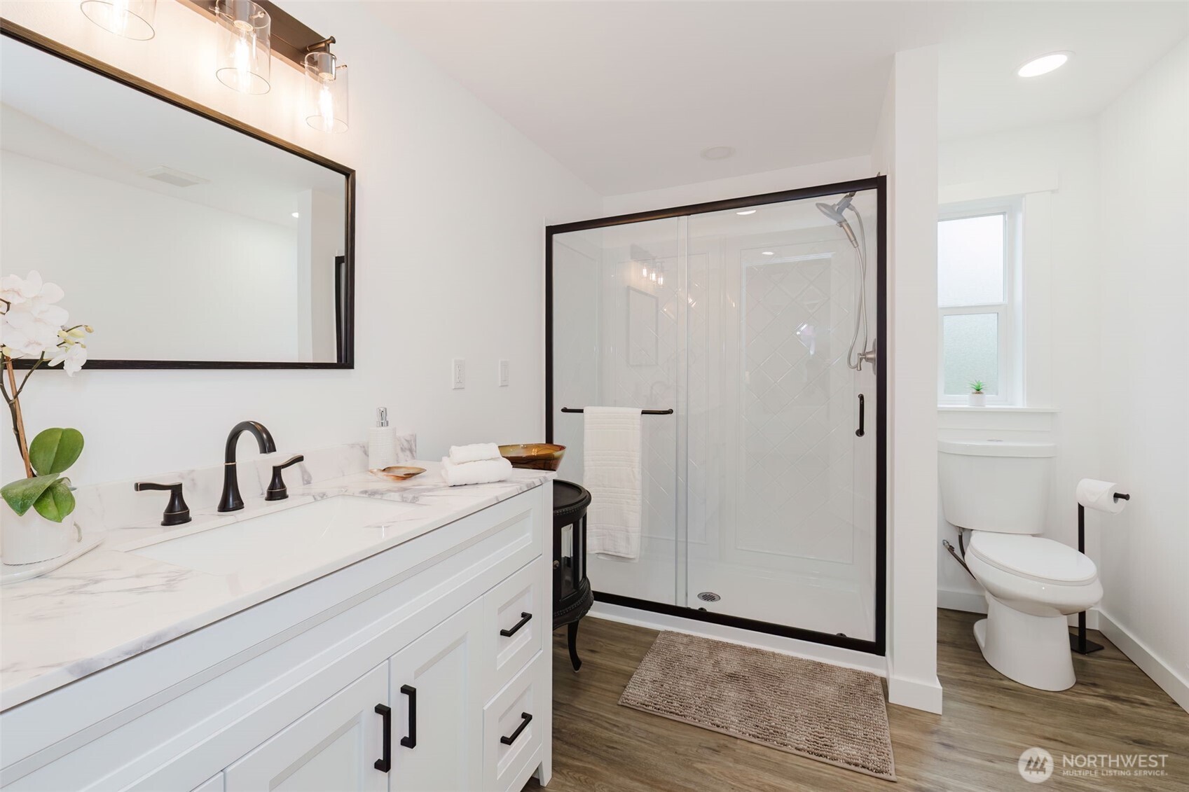 21579 Howard Avenue NE, Kingston, WA 98346