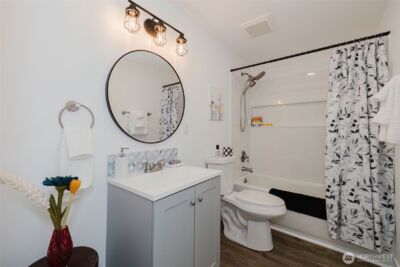 21579 Howard Avenue NE, Kingston, WA 98346 - Photo 17