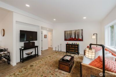 21579 Howard Avenue NE, Kingston, WA 98346 - Photo 4