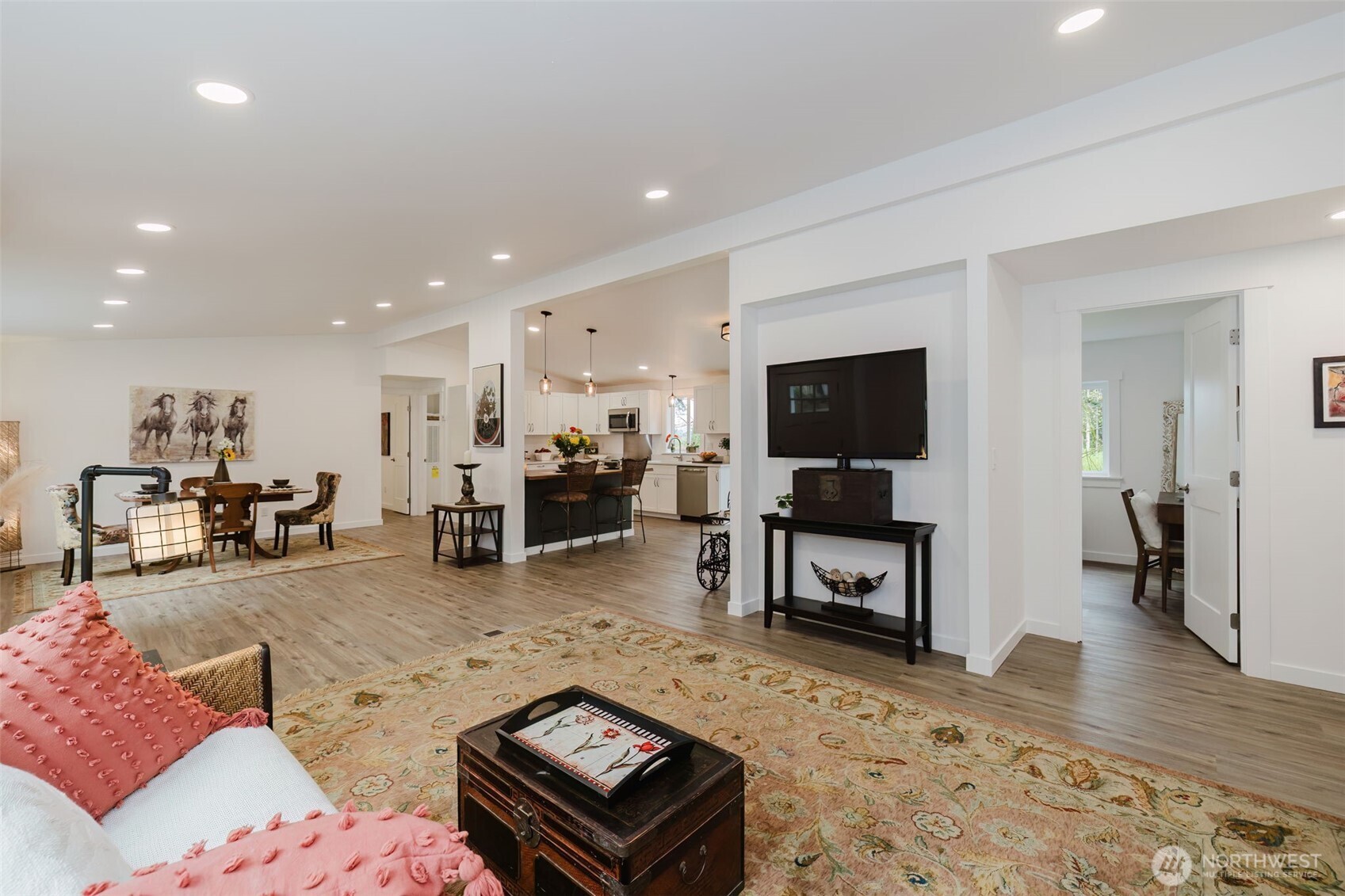 21579 Howard Avenue NE, Kingston, WA 98346