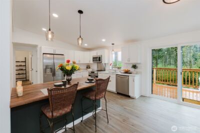 21579 Howard Avenue NE, Kingston, WA 98346 - Photo 9