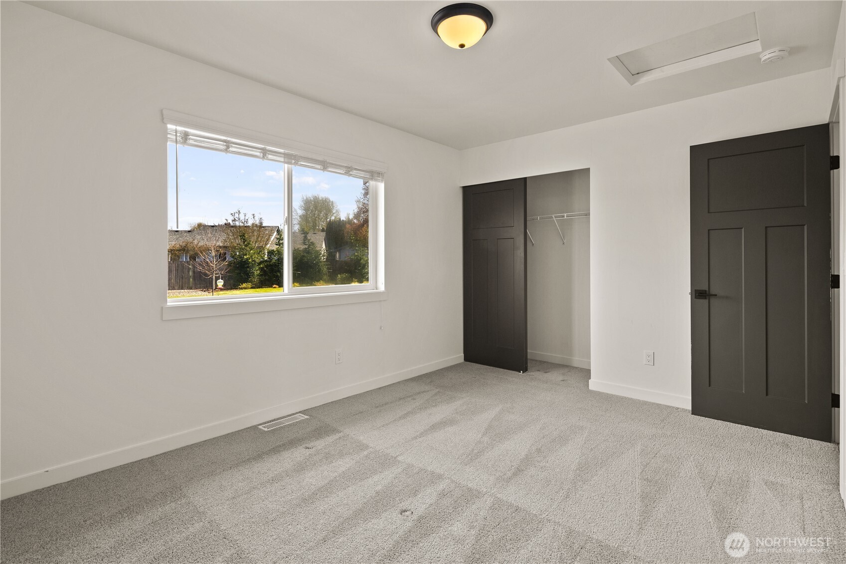 8401 152nd Avenue E, Puyallup, WA 98372