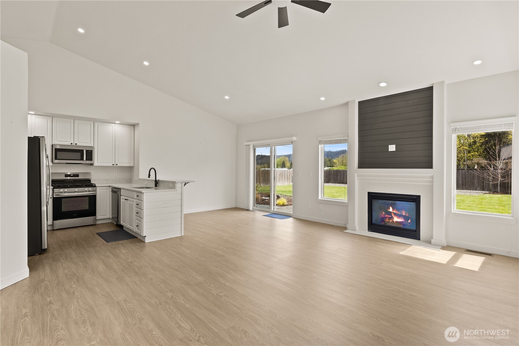 8401 152nd Avenue E, Puyallup, WA 98372