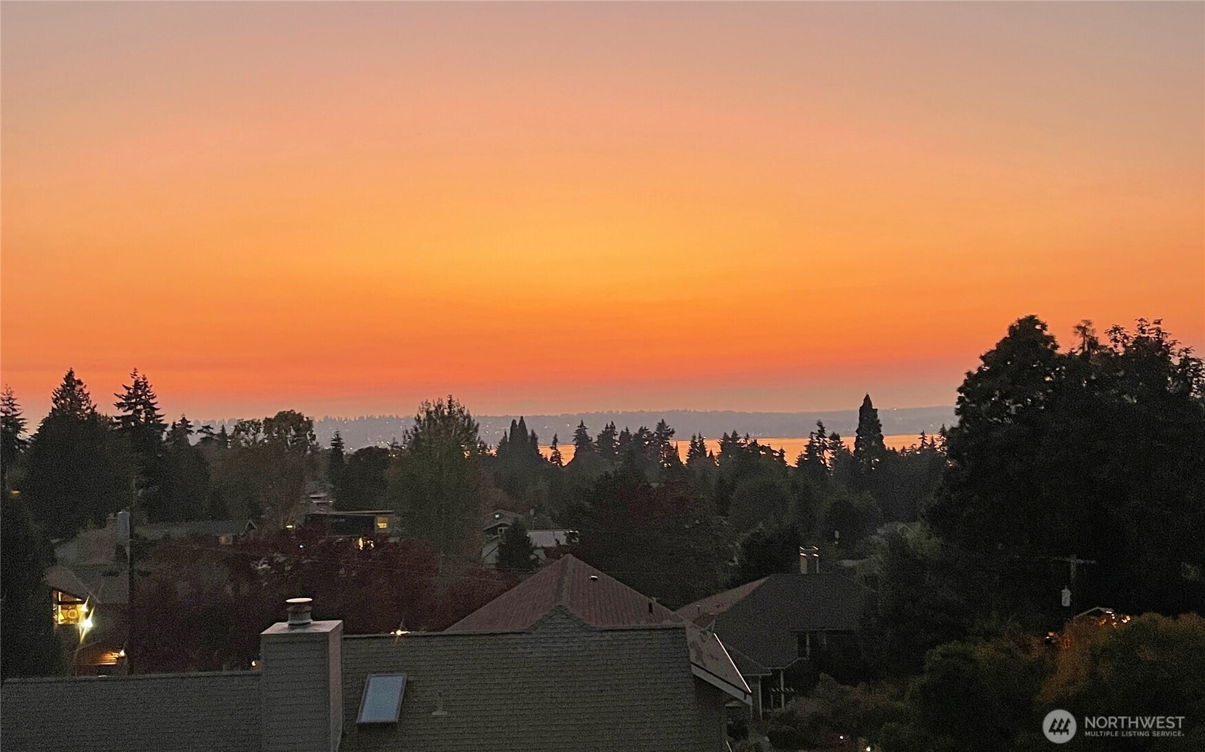 208 19th Avenue , Kirkland, WA 98033