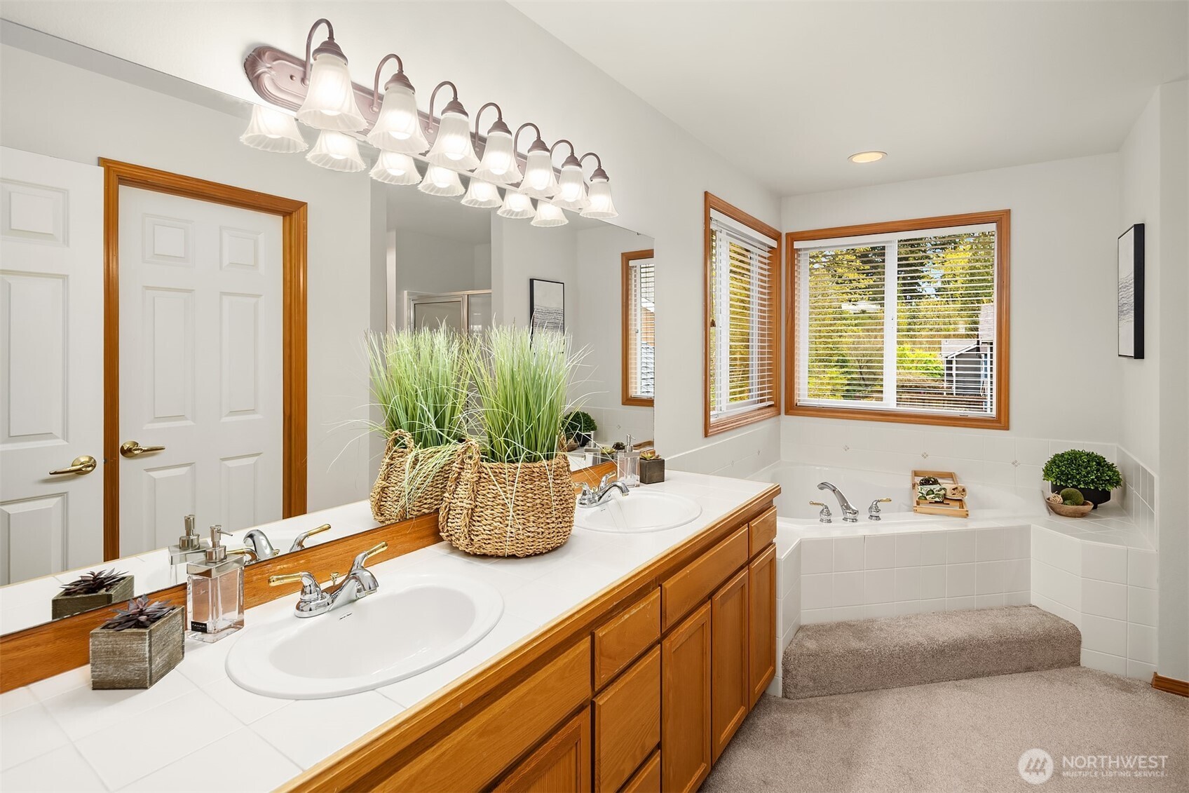 1102 185th Street SE, Bothell, WA 98012