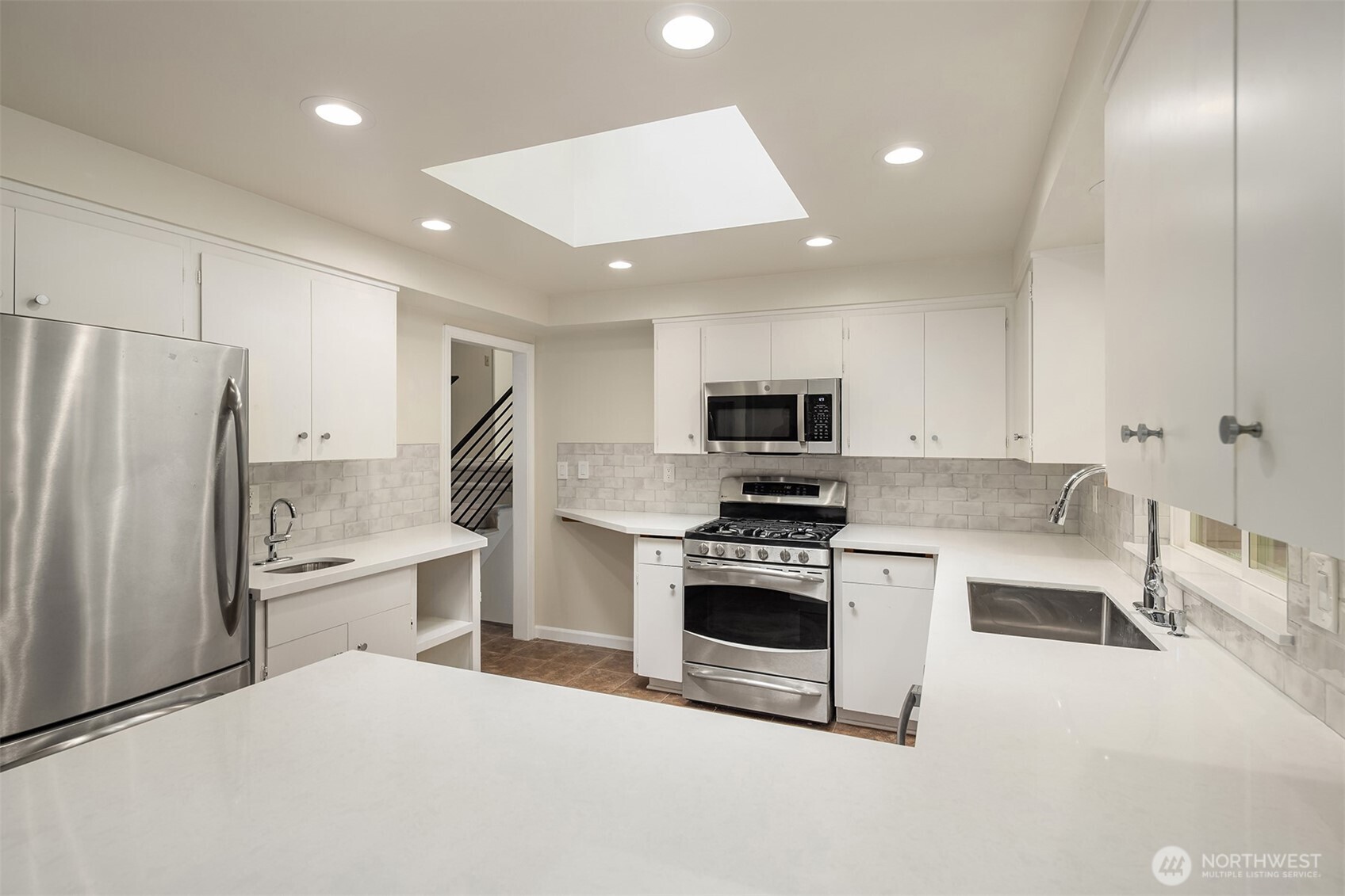 2711 101st Place NE, Bellevue, WA 98004