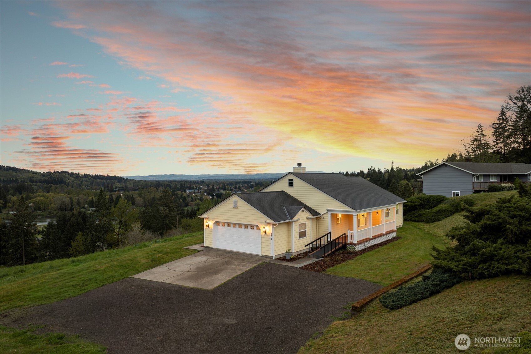 351 Butte Hill Road , Woodland, WA 98674