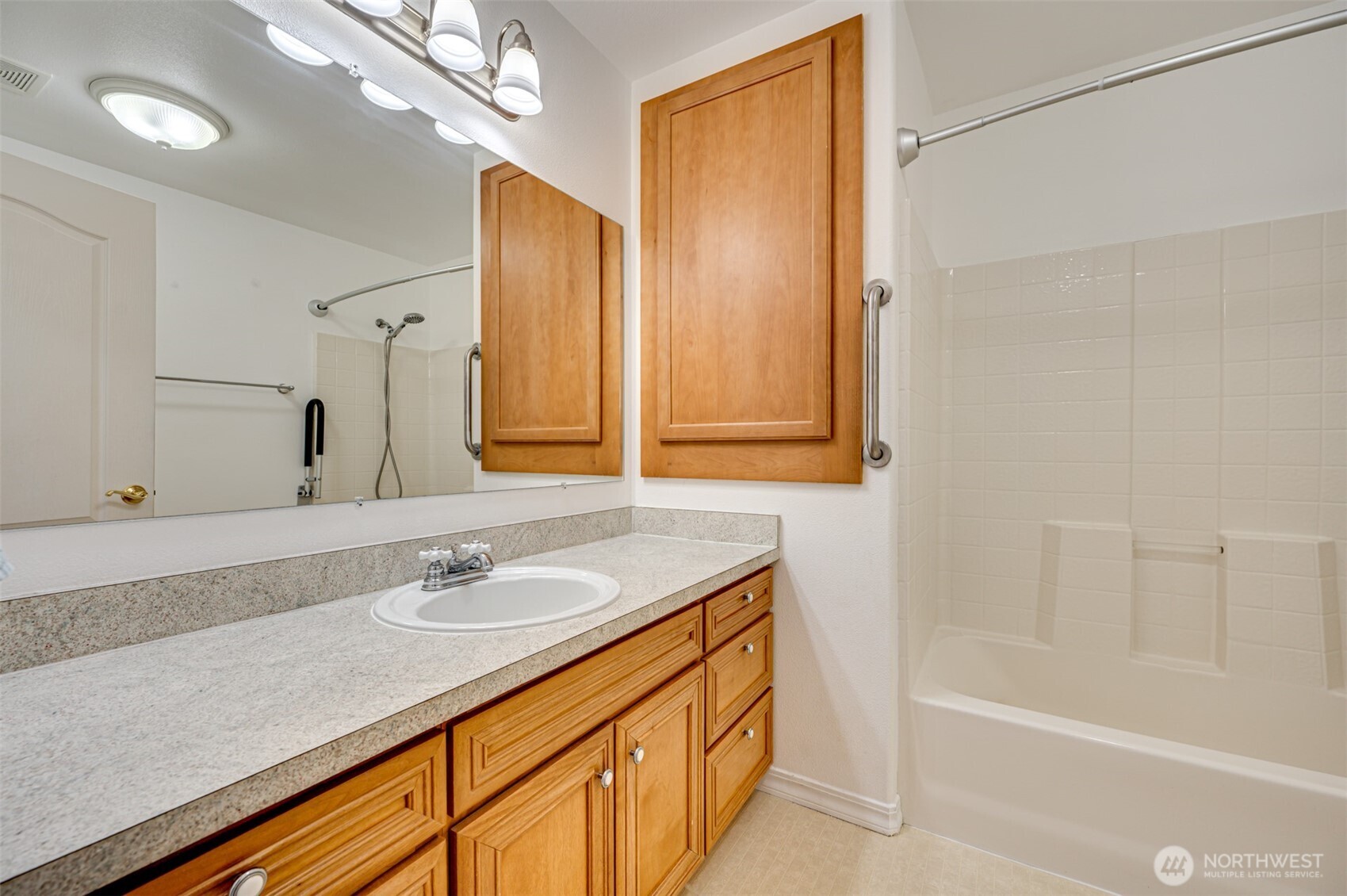 351 Butte Hill Road , Woodland, WA 98674