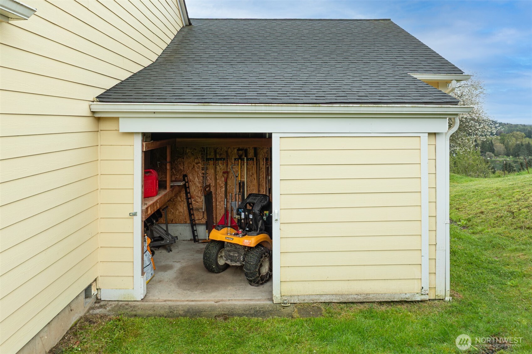 351 Butte Hill Road , Woodland, WA 98674