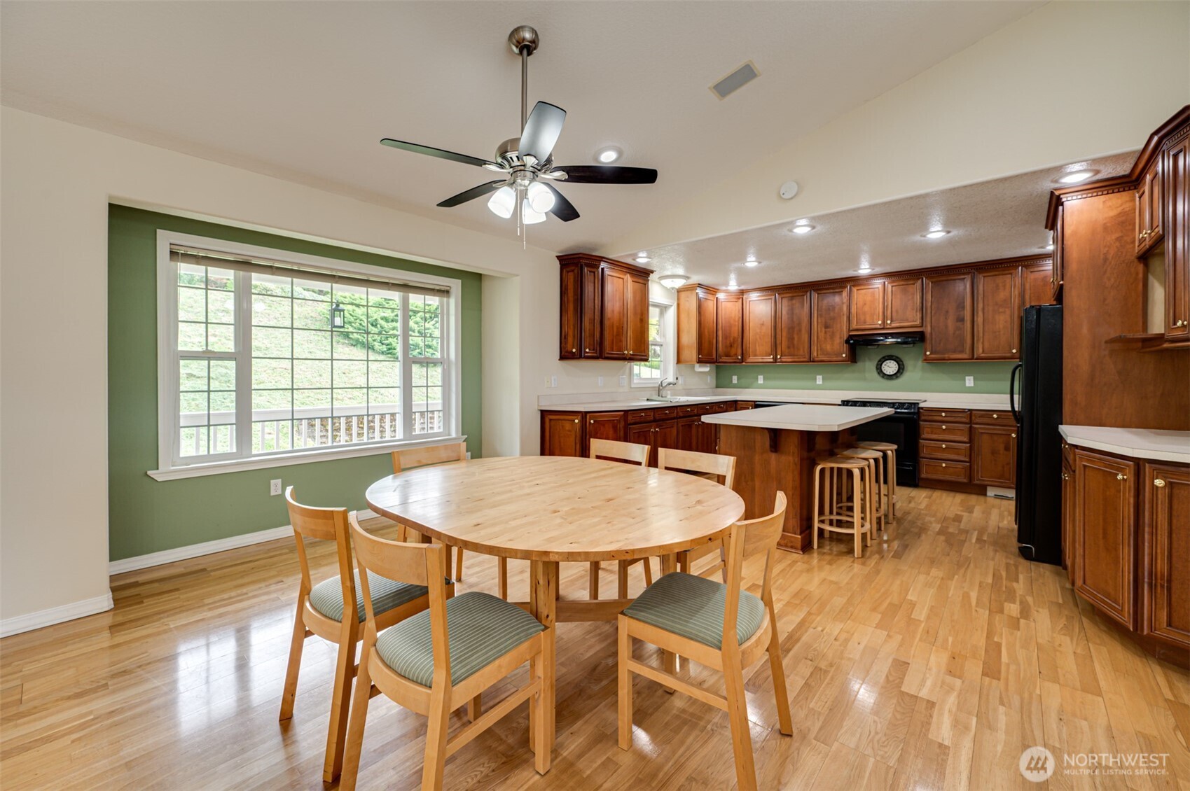 351 Butte Hill Road , Woodland, WA 98674