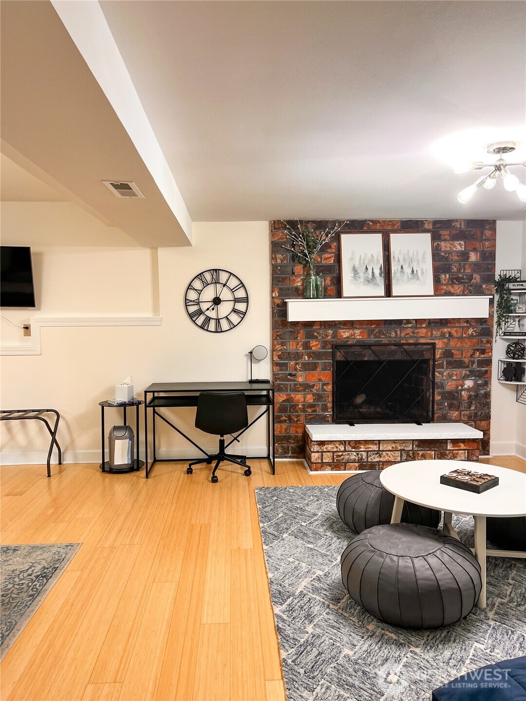 9550 132nd Avenue SE, Newcastle, WA 98059