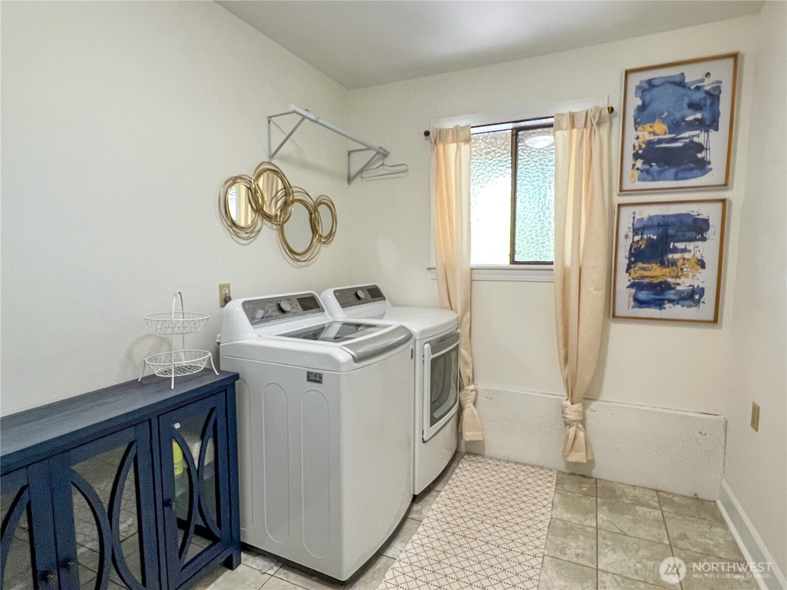 9550 132nd Avenue SE, Newcastle, WA 98059