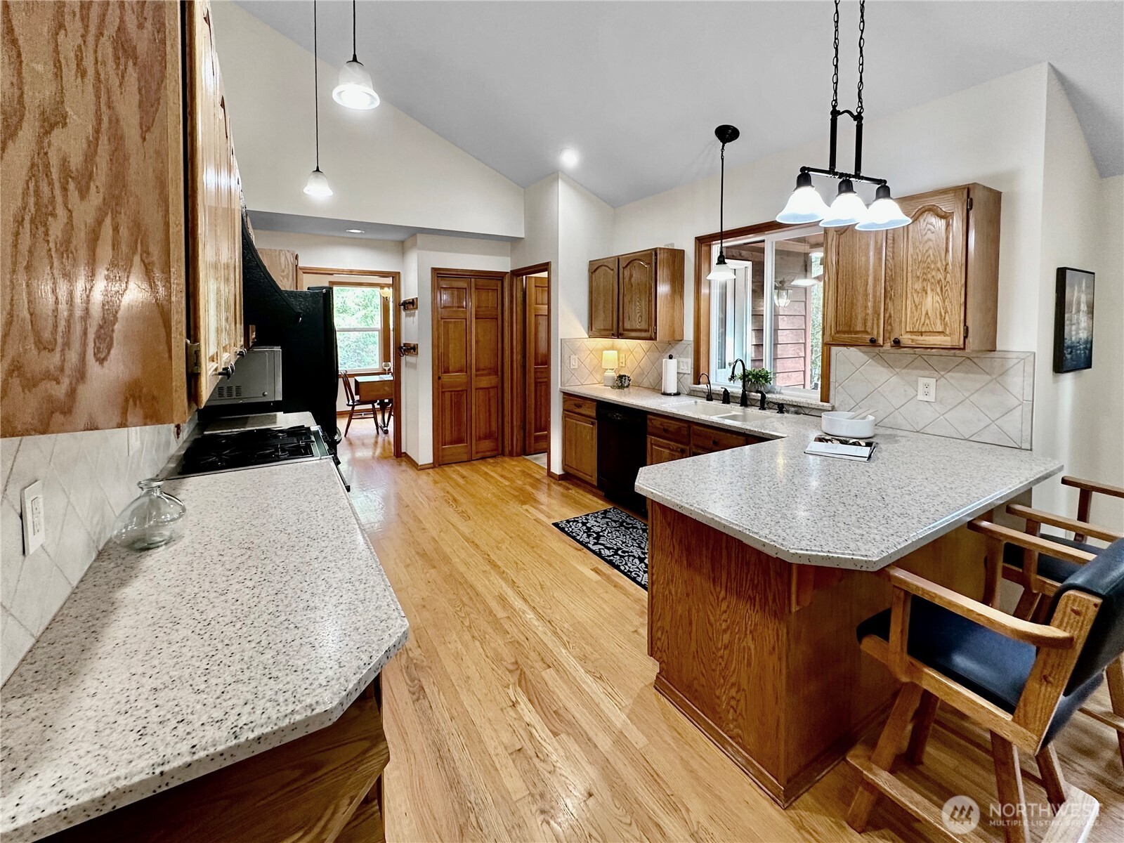 6837 Foothill Loop SW, Olympia, WA 98512