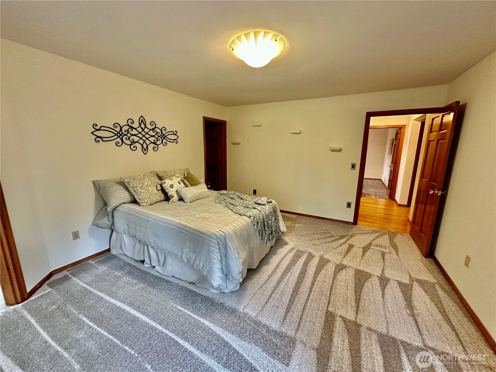 6837 Foothill Loop SW, Olympia, WA 98512