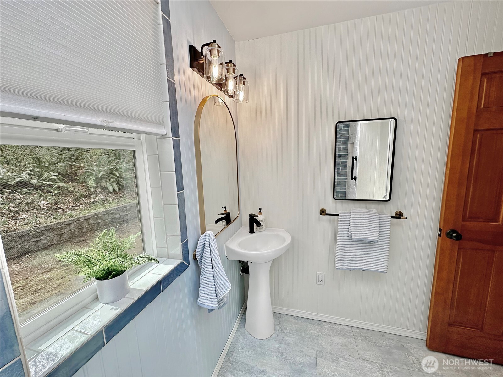 6837 Foothill Loop SW, Olympia, WA 98512