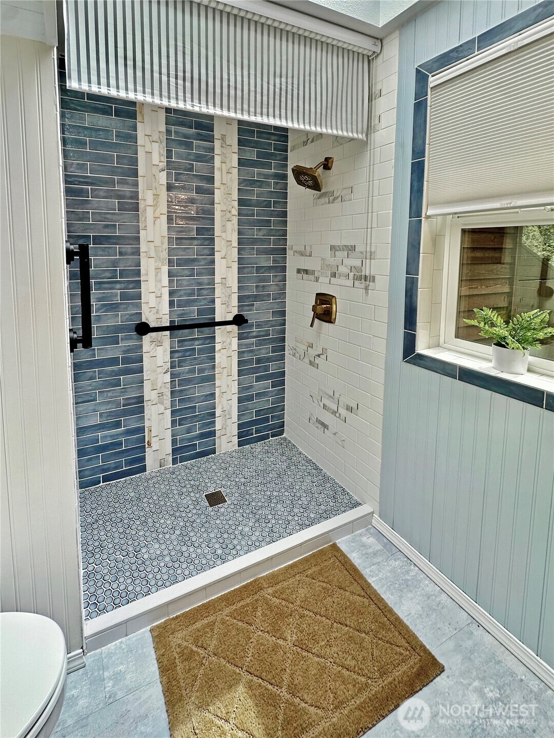 6837 Foothill Loop SW, Olympia, WA 98512