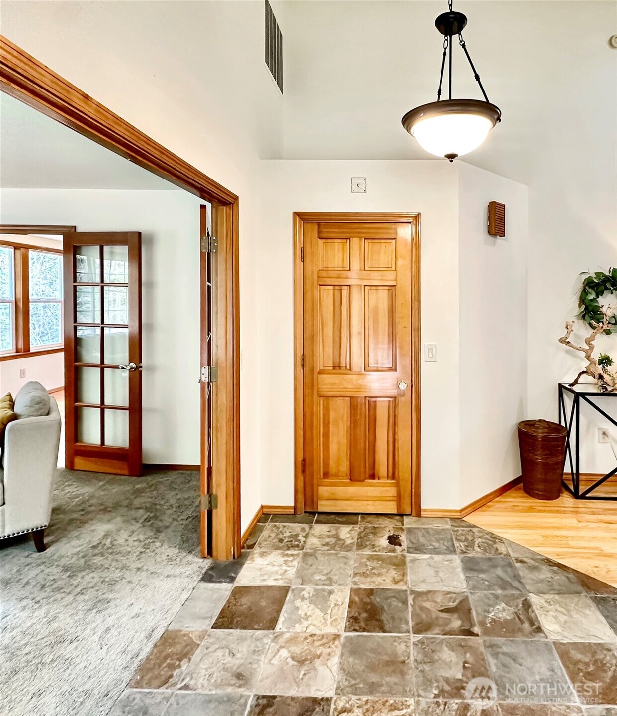 6837 Foothill Loop SW, Olympia, WA 98512