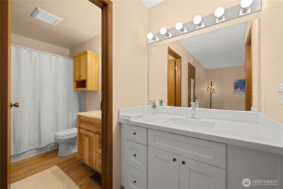 12024 101 Avenue NE #E2, Kirkland, WA 98034 - Photo 10